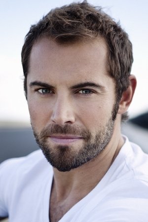 Daniel MacPherson portrait