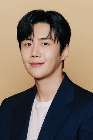 Kim Seon-ho portrait