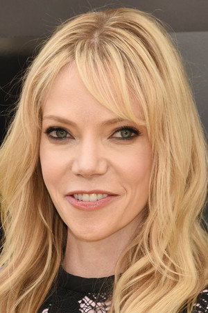 Riki Lindhome portrait