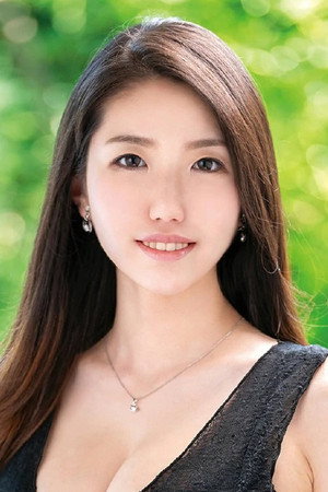 Hikari Sena portrait