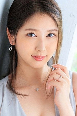 Sana Minase portrait