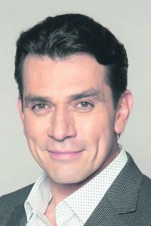 Jorge Salinas portrait