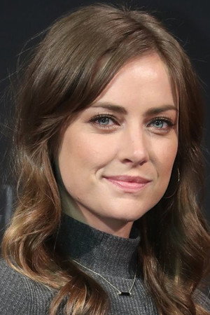 Jessica Stroup portrait