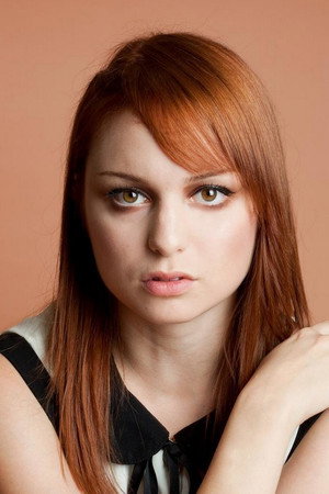 Nilperi Şahinkaya portrait
