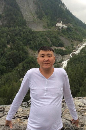 Altansukh Roza portrait