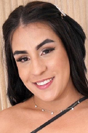 Beatriz Oliveira portrait