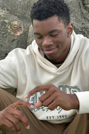 Tyrone Shell portrait