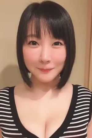 Arisa Hanyu portrait