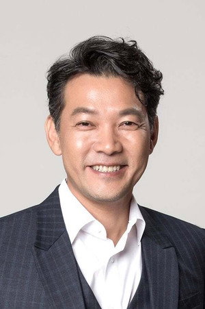 Jung Jin-young portrait