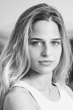 Stephanie Nur portrait