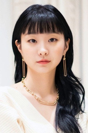 Kim Da-mi portrait