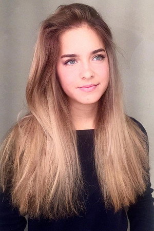 Dominika portrait