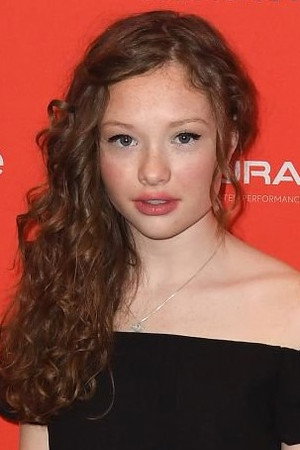 Zoe Colletti portrait