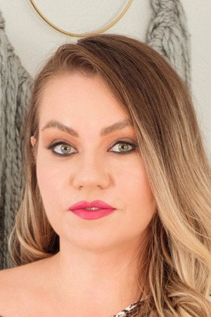 Marina Morris portrait
