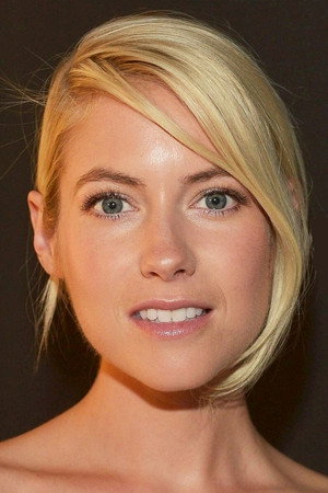 Laura Ramsey portrait