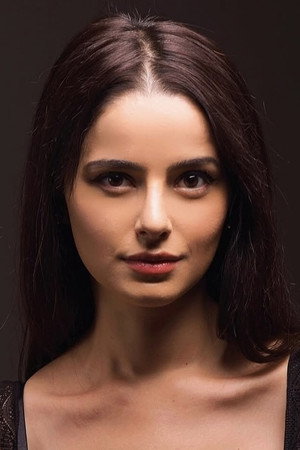 Deniz Tajeddin portrait