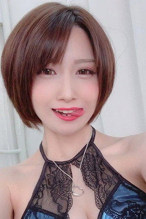 Maebi Kuru portrait