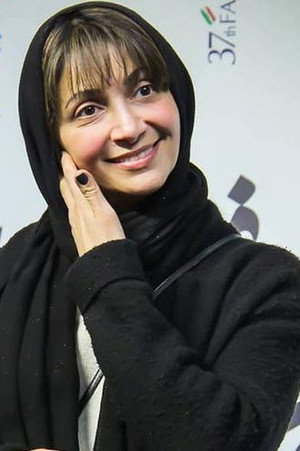 Niloufar Khosh Kholgh portrait