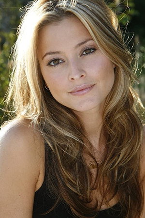 Holly Valance portrait