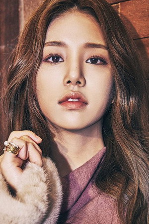 Ahn Sol-bin portrait