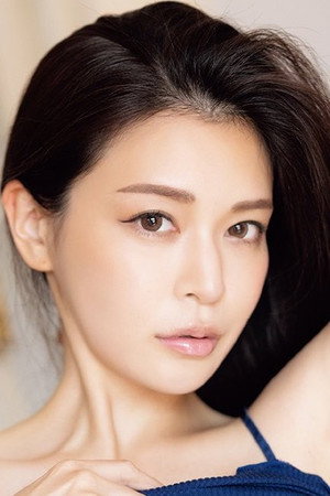 Mary Tachibana portrait