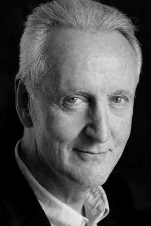 Hugh Fraser portrait