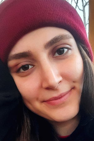 Mahsa Rostami portrait