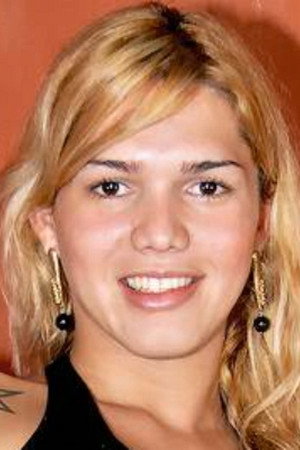 Karol Alves portrait