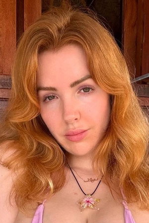 Scarlett Jones portrait