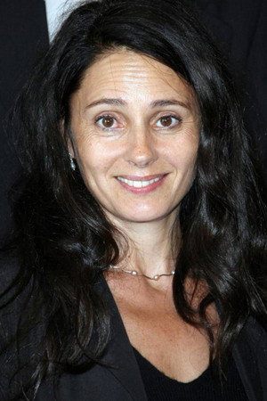 Anouk Grinberg portrait