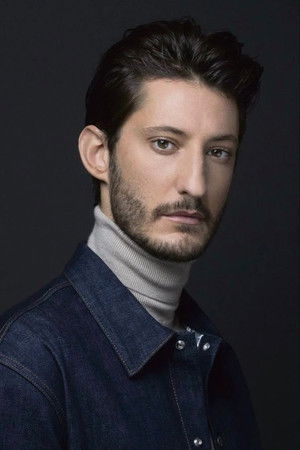 Pierre Niney portrait