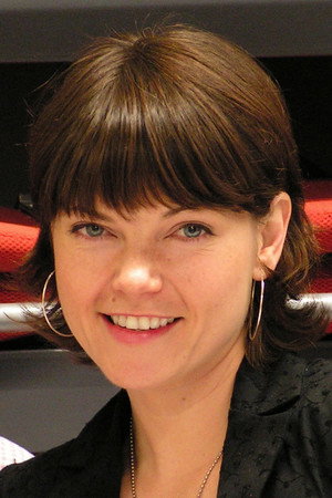 Nicole De Boer portrait