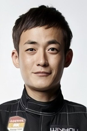 Han Min-gwan portrait