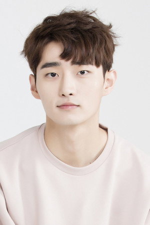 Shin Kang-Woo portrait