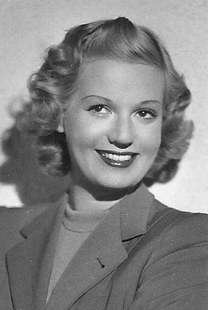 Laura Solari portrait
