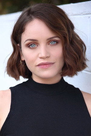 Lindsay Pearce portrait