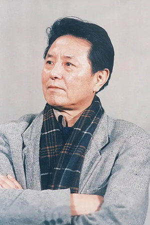 Yunjie Guan portrait