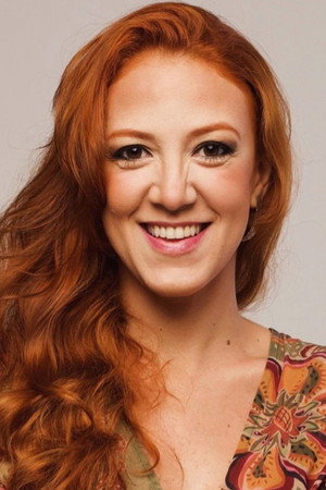 Bia Guedes portrait