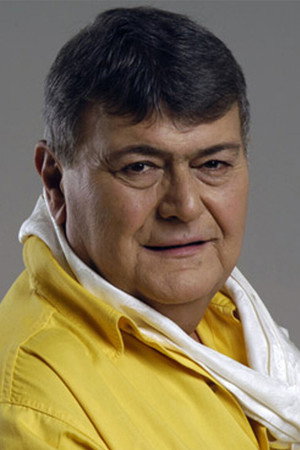 Ferdi Özbeğen portrait