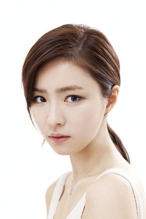Shin Sae-kyeong portrait