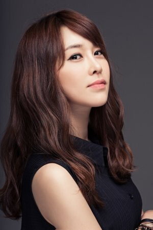 Lee Hyun-ji portrait
