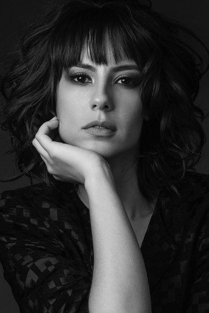 Andréia Horta portrait