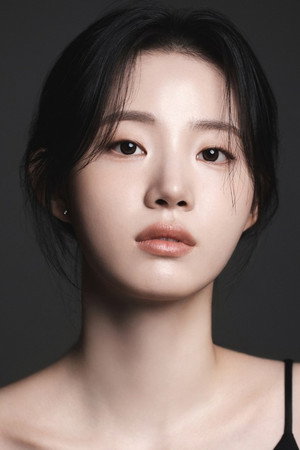 Shin Sia portrait