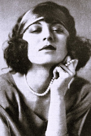Marilyn Mills portrait