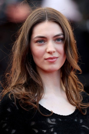 Anamaria Vartolomei portrait