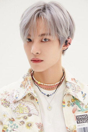 Yangyang portrait