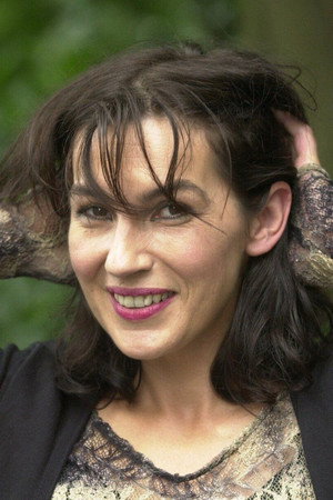 Bea Van Der Maet portrait