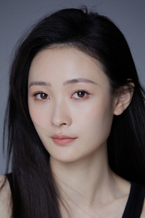 Liu Yiling portrait