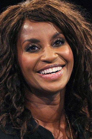 Liz Baffoe portrait