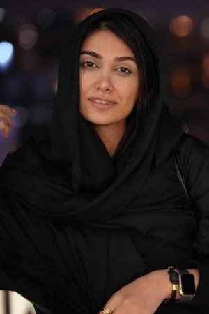Azin Pourzand portrait